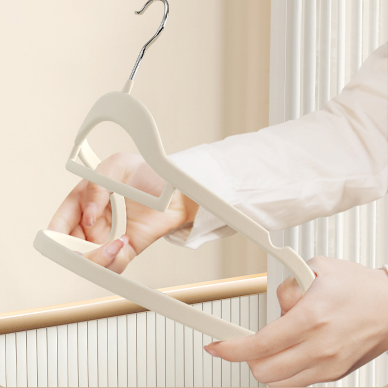 Slim Non-Slip Velvet Hangers 2
